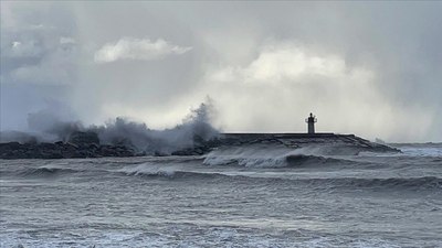 Meteoroloji Doğu Karadeniz'i uyardı: Kuvvetli fırtına kapıda