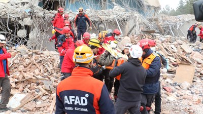 Eskişehir'de gerçeğini aratmayan deprem tatbikatı