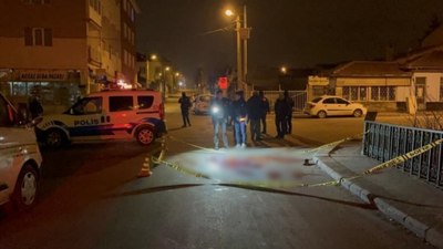 Eskişehir'de husumetli 2 arkadaş arasında çıkan kavga kanlı bitti: 1 ağır yaralı