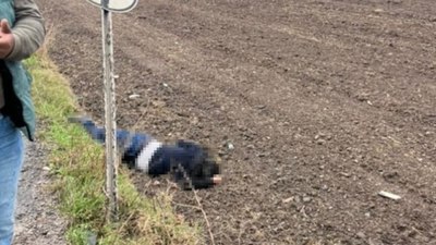 Muğla'da vatandaşlar tarafından yol kenarında erkek cesedi bulundu