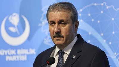 Mustafa Destici: Müslüman Türk milletinin askeriyim