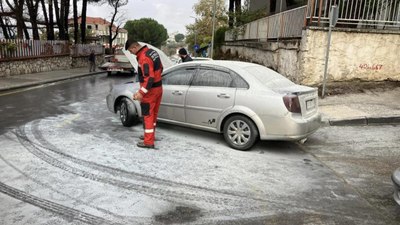 Muğla'da araç yangını korkttu