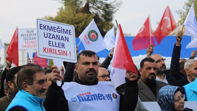 Diyarbakır'da DEM Parti’li belediyelerde işten çıkarılan 532 kişiye tebligat gönderildi