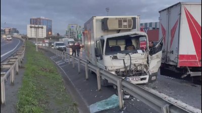 İstanbul TEM Otoyolu'nda zincirleme trafik kazası