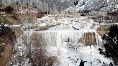 Erzincan'da soğuk hava etkili oldu