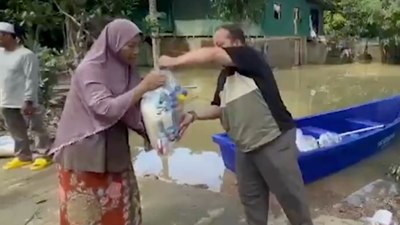 Selin vurduğu Tayland'da felaketzedelerin yardımına İHH koştu