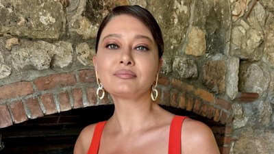 Oyuncu Nurgül Yeşilçay Suudi Arabistan'daki festivale katıldı! Kırmızı elbisesine yorum yağdı