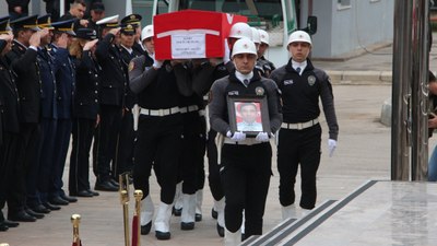 Adana'da şehit olan polis memuru Mustafa Akgül son yolculuğuna uğurlandı