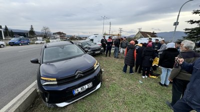 Düzce'de otomobil ile cip çarpıştı