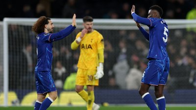 Chelsea, 7 gollü maçta Tottenham'ı devirdi