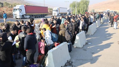 Hatay'da Suriyeliler yurtlarına dönmeye başladı