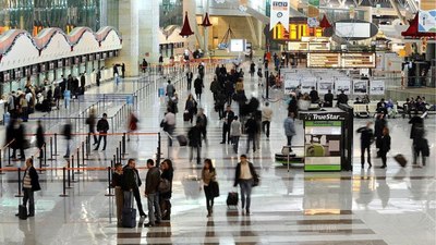 Rötar yapan hava yolu şirketleri yolcuya tazminat ödeyecek