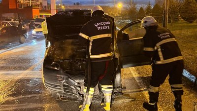 Zonguldak’ta otomobil alevlere teslim oldu