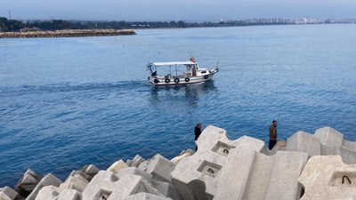 Mersin'de denizde yaşlı erkek cesedi bulundu