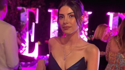 Oyuncu Deniz Baysal'ın son pozu olay oldu! Hamile iddiaları çok kızdırdı