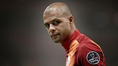 Felipe Melo, Beşiktaş Stadı'nın önünden paylaşım yaptı