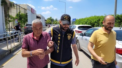 Adana'da kızına şantaj yapan genci tüfekle öldüren baba, hakim karşısına çıktı