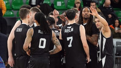 Beşiktaş'tan Darüşşafaka'ya 15 sayı fark!