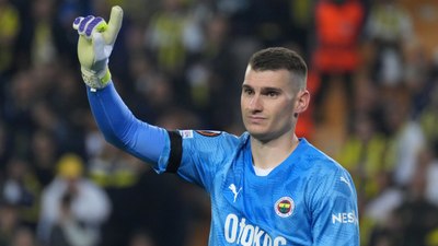 Fenerbahçe'de sakatlık! Dominik Livakovic, Başakşehir maçına devam edemedi