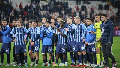 Adana Demirspor ilk üç puanını coşkuyla kutladı