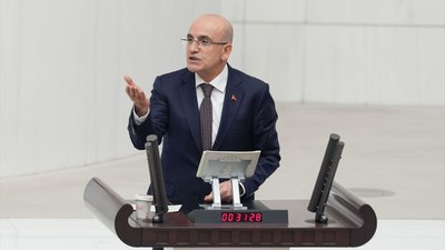 Hazine ve Maliye Bakanı Mehmet Şimşek'ten asgari ücret ve enflasyon açıklaması