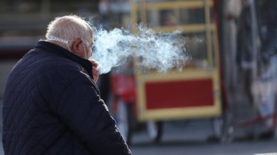 Belediye harekete geçti: 1 Ocak’tan itibaren sokakta sigara içmek yasaklanacak