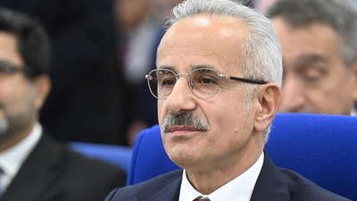 Abdulkadir Uraloğlu: Türkiye-Azerbaycan transit geçiş belgesi kotası 100 bine çıktı