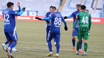 Erzurumspor FK, Sakaryaspor'u yenerek Türkiye Kupası'nda gruplara kaldı