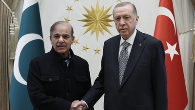 Pakistan Başbakanı Şerif ile görüştü