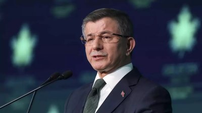 Davutoğlu'na canlı yayında soruldu: AK Parti'ye katılır mısınız