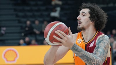 Galatasaray, Sadık Emir Kabaca'nın sakatlığını duyurdu