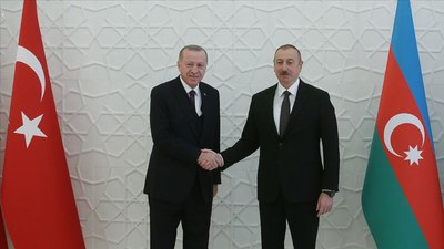 Aliyev'den Cumhurbaşkanı Erdoğan'a D-8 teşekkürü