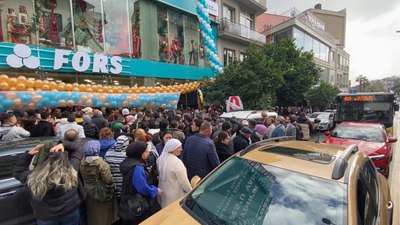 Aydın'da AVM açlışında izdiham