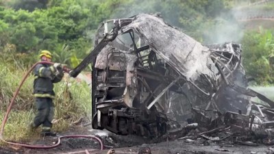 Brezilya'da trafik kazası: 38 ölü