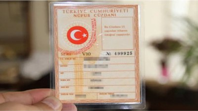 Eski tip nüfus cüzdanlarıyla artık işlem yapılmayacak