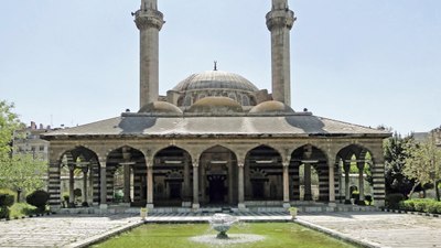 Türkiye harekete geçti: Şam'da Sultan Vahdettin'in mezarı yenileniyor