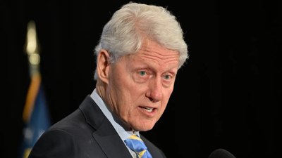 Eski ABD Başkanı Bill Clinton hastaneye kaldırıldı