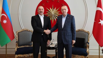 Aliyev ile telefonda görüştü