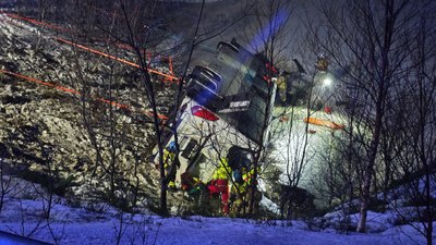 Norveç’te otobüs şarampole yuvarlandı: 3 ölü, 4 yaralı