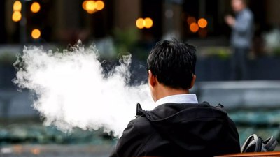 Milano'da açık alanlarda sigara içme yasağı başladı