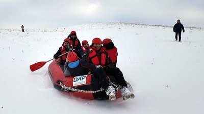 Erzurum'da karda rafting