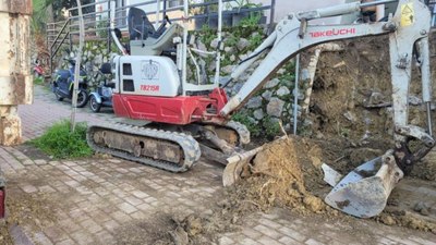 Antalya'da ağaç budarken fenalaşan adam hayatını kaybetti