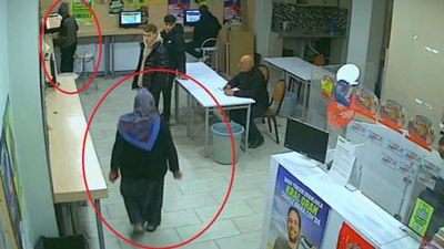 Bursa'da şans oyunları oynayan eşine kızdı, dükkanı bastı