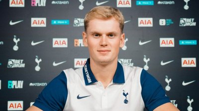 Tottenham, Slavia Prag'dan Antonin Kinsky'yi transfer etti