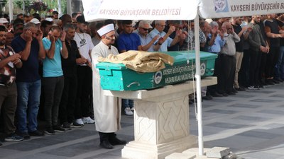 Kayseri'de husumetlisini öldürdü