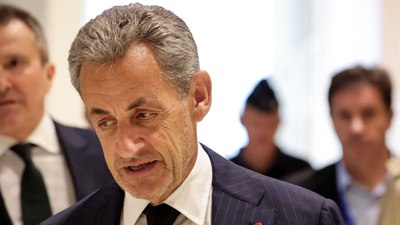 Nicolas Sarkozy'nin yargılandığı dava başladı