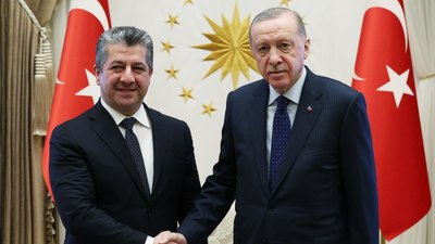 IKBY Başbakanı Barzani'yi kabul etti