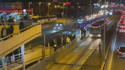 İstanbul'da metrobüste rastgele ateş eden şüpheli yakalandı