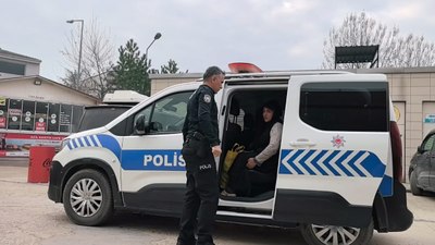 Bursa'da kavga eden çift, birbirine saldırdı