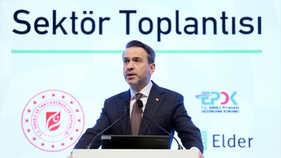 Alparslan Bayraktar: 2025'te elektrik dağıtımda 'cesur' kararlar alınacak